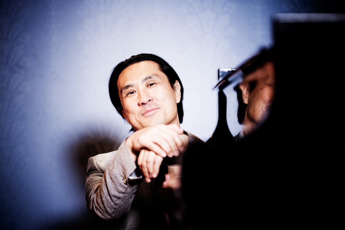 Hyung ki Joo Julia Wesely highres 1001